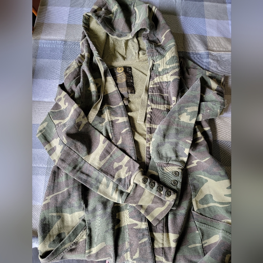 Lucky Brand camo hoodie